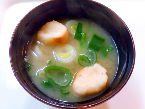 葱とほうれん草と麩の味噌汁